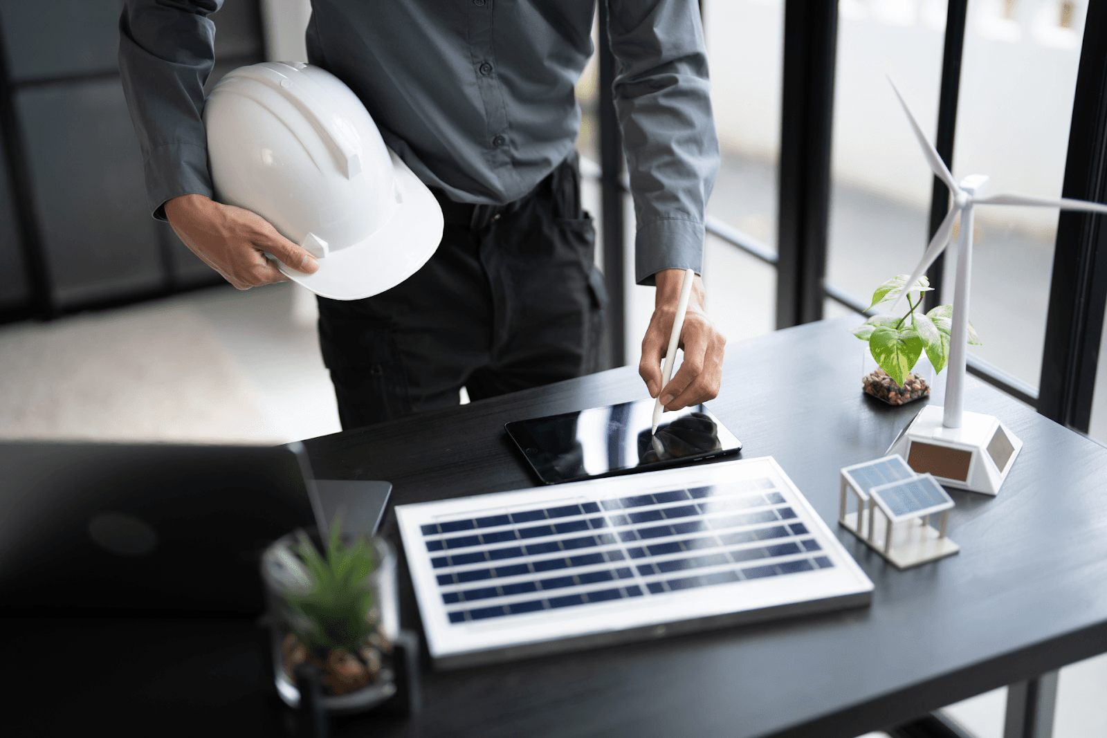 7 Brands and Companies That Use Solar Power (and Why You Should Too)